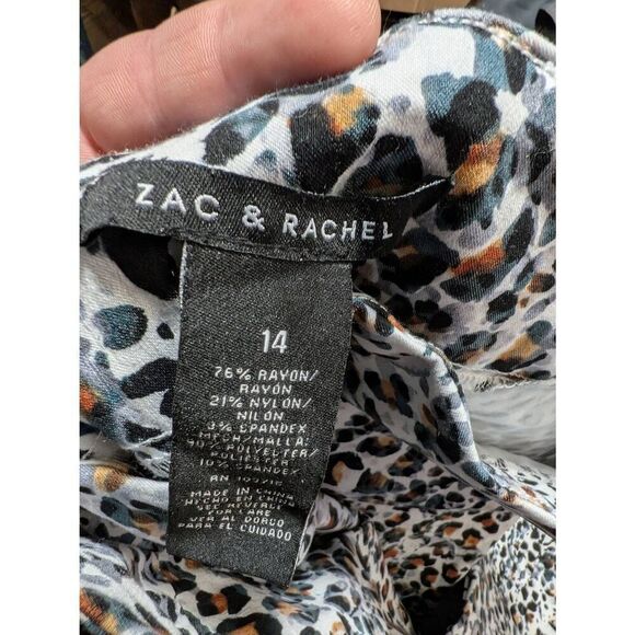 Zac & Rachel Pants Crop Pullover Stretch Leopard Select Women's Size 14 - Picture 4 of 7